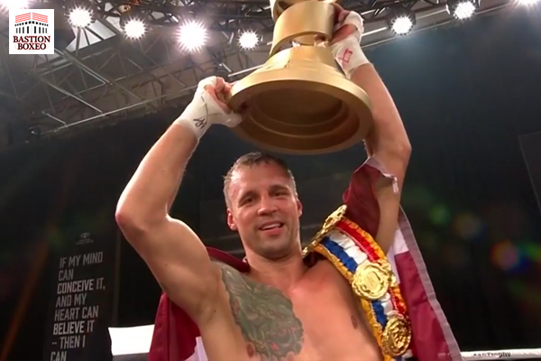 Mairis Briedis destronó a Dorticós como campeón mundial del peso crucero y venció la segunda temporada de las World Boxing Super Series