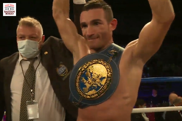 Matteo Signani retuvo su cinturón de campeón de Europa con knockout como visitante ante Beaussire (Vídeo de la velada)