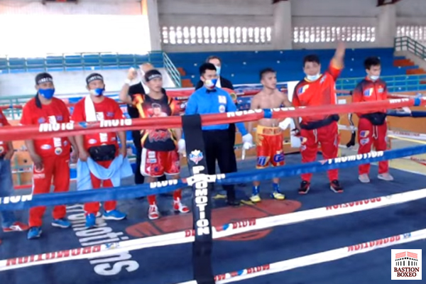 René Cuarto se coronó campeón del peso mínimo con cuestionable decisión ante el monarca Tadurán (Vídeo del combate)