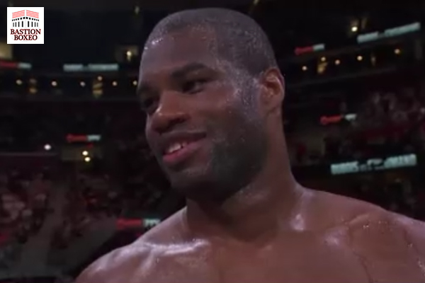 Daniel Dubois sonríe tras victoria ante Joe Cusumano