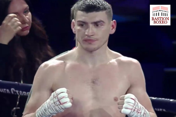 Agrba ofreció nueva sensacional actuación. Baev ganó uno de los combates del año en el boxeo ruso