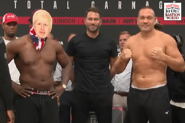 Derek Chisora, izquierda, y Kubrat Pulev, derecha, tras el pesaje para su revancha