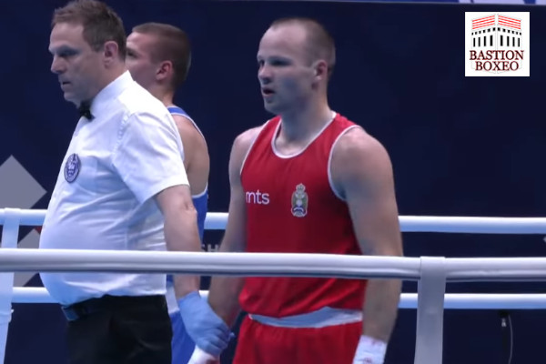 El boxeador de buena carrera amateur Artem Ageev se deshizo con facilidad del argentino Diego Marocchi