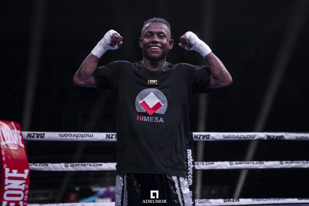 Foto: Adrián Rubio. Mendoza tras su victoria frente a Mejía en el evento de Matchroom en Bilbao el pasado mes de mayo.