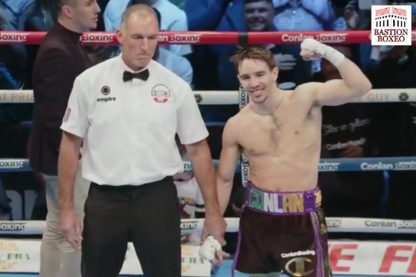 Michael Conlan después de su triunfo ante Karim Guerfi