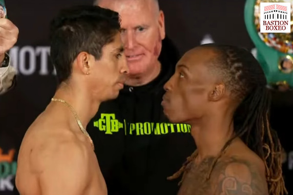 Rey Vargas y O'Shaquie Foster frente a frente en el pesaje